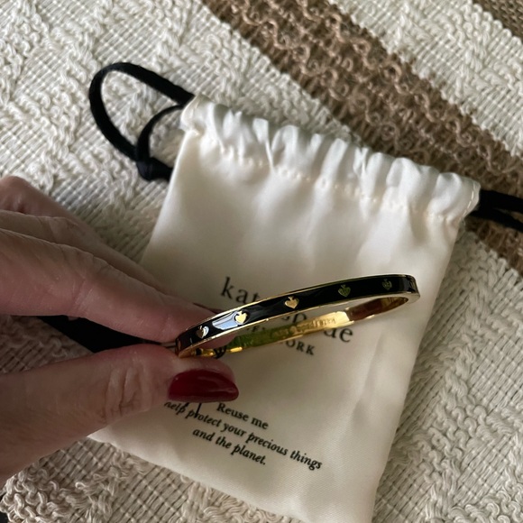 Kate Spade ♠️ Black Bangle Bracelet NWT - Picture 3 of 3